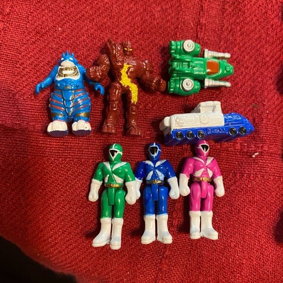 Vintage 90s Micro Power Rangers Figurines - Picture 5 of 5